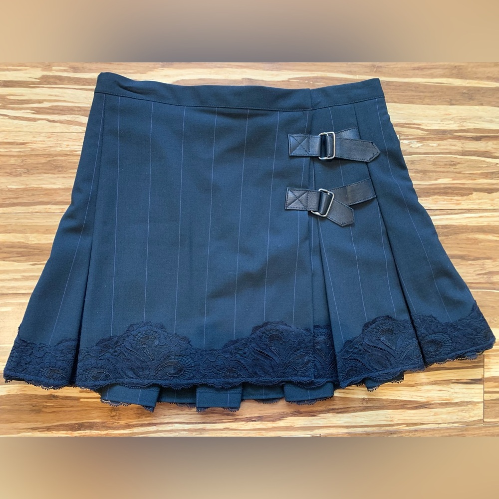 Alice & Trixie black wool blend skirt size 2